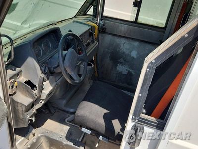 Zdjęcie 8 z 12 samochodu: 2013 ISUZU NPR HD DELIVERY TRUCK VIN:JALB4T174D7W01076 - miniatura
