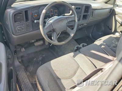 Zdjęcie 8 z 12 samochodu: 2005 CHEVROLET SILVERADO C1500 VIN:1GCEC14X35Z207267 - miniatura