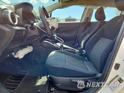 Zdjęcie 7 z 12 samochodu: 2023 NISSAN VERSA S VIN:3N1CN8DVXPL809203 - miniatura
