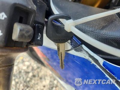 Zdjęcie 8 z 9 samochodu: 2004 SUZUKI GSX-R1000 VIN:JS1GT75A642105887 - miniatura