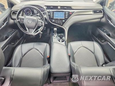 Zdjęcie 8 z 12 samochodu: 2020 TOYOTA CAMRY SE VIN:4T1G11AKXLU959061 - miniatura
