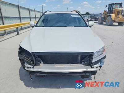 Piąte zdjęcie samochodu w środku: 2015 VOLVO XC70 T6 PREMIER VIN:YV4902NK7F1208695 - miniatura