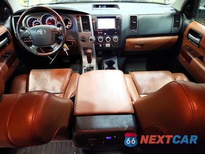 Zdjęcie 8 z 13 samochodu: 2012 TOYOTA SEQUOIA PLATINUM VIN:5TDDW5G12CS059404 - miniatura