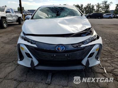 Piąte zdjęcie samochodu w środku: 2022 TOYOTA PRIUS PRIME LE VIN:JTDKAMFPXN3212332 - miniatura