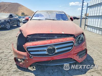 Piąte zdjęcie samochodu w środku: 2019 MERCEDES-BENZ E 300 VIN:WDDZF4JB8KA548599 - miniatura