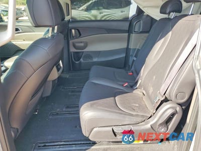 Zdjęcie 11 z 13 samochodu: 2025 KIA CARNIVAL EX VIN:KNDNC5KA3S6040833 - miniatura