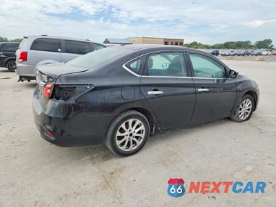 Trzecie zdjęcie samochodu z tyłu: 2018 NISSAN SENTRA SV VIN:3N1AB7AP3JY236655 - miniatura