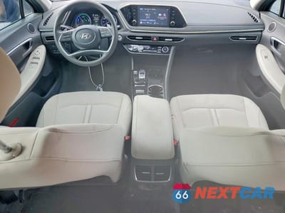 Zdjęcie 8 z 12 samochodu: 2023 HYUNDAI SONATA HYBRID BLUE VIN:KMHL24JJ5PA055825 - miniatura