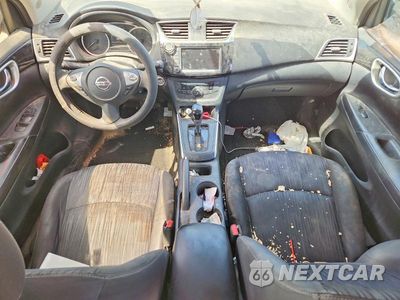 Zdjęcie 8 z 13 samochodu: 2019 NISSAN SENTRA SV VIN:3N1AB7AP5KL604073 - miniatura
