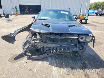 Piąte zdjęcie samochodu w środku: 2017 DODGE CHALLENGER SXT VIN:2C3CDZAG7HH606019 - miniatura