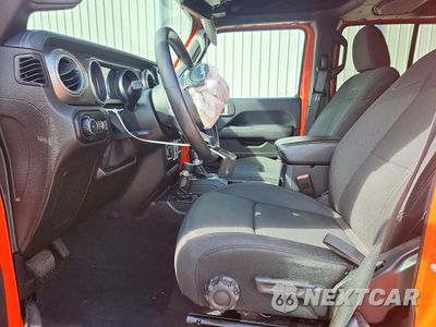 Zdjęcie 7 z 12 samochodu: 2018 JEEP WRANGLER UNLIMITED SAHARA VIN:1C4HJXEG7JW323443 - miniatura