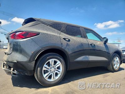 Trzecie zdjęcie samochodu z tyłu: 2019 CHEVROLET BLAZER 1LT VIN:3GNKBBRA9KS682423 - miniatura