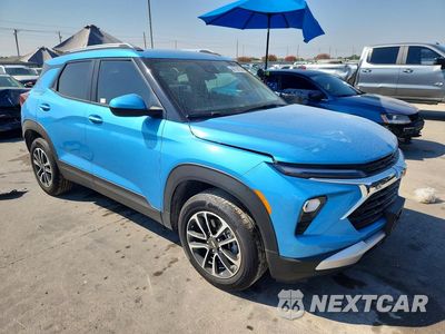 Czwarte zdjęcie samochodu z boku: 2026 CHEVROLET TRAILBLAZER LT VIN:KL79MPSL9TB062157 - miniatura