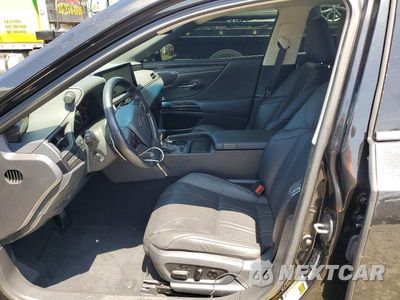 Zdjęcie 7 z 13 samochodu: 2025 LEXUS ES 300H LUXURY VIN:58AEA1C14SU074258 - miniatura