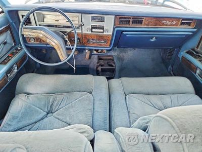 Zdjęcie 8 z 12 samochodu: 1978 LINCOLN MARK V VIN:8Y82A952016 - miniatura