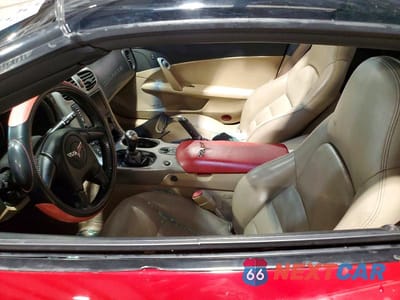 Zdjęcie 7 z 12 samochodu: 2005 CHEVROLET CORVETTE VIN:1G1YY24U755102015 - miniatura