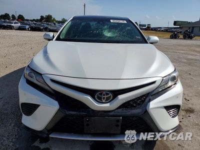 Piąte zdjęcie samochodu w środku: 2018 TOYOTA CAMRY XSE V6 VIN:4T1BZ1HK8JU018150 - miniatura