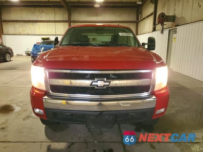 Piąte zdjęcie samochodu w środku: 2007 CHEVROLET SILVERADO K1500 CREW CAB VIN:2GCEK13M771672611 - miniatura
