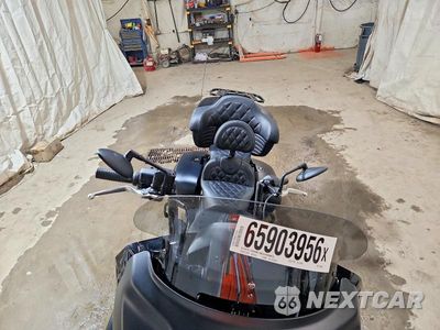 Piąte zdjęcie samochodu w środku: 2025 INDIAN MOTORCYCLE CO. PURSUIT DARK HORSE VIN:56KLDDRR5S3438051 - miniatura