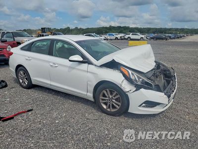 Czwarte zdjęcie samochodu z boku: 2015 HYUNDAI SONATA SE VIN:5NPE24AF2FH014374 - miniatura