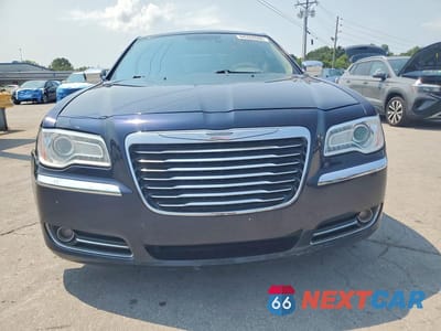 Piąte zdjęcie samochodu w środku: 2012 CHRYSLER 300 LIMITED VIN:2C3CCAHG3CH313964 - miniatura
