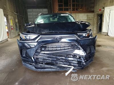 Piąte zdjęcie samochodu w środku: 2026 TOYOTA GRAND HIGHLANDER XLE VIN:5TDAAAB54TS131191 - miniatura