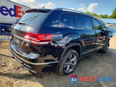 Trzecie zdjęcie samochodu z tyłu: 2019 VOLKSWAGEN ATLAS SEL VIN:1V2RR2CAXKC538492 - miniatura