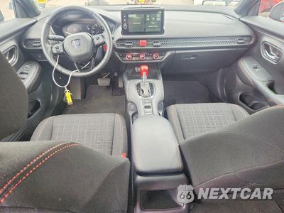 Zdjęcie 8 z 13 samochodu: 2026 HONDA HR-V SPORT VIN:3CZRZ2H59TM701012 - miniatura