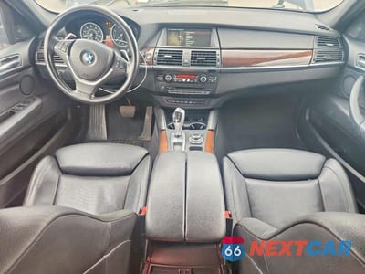 Zdjęcie 8 z 13 samochodu: 2013 BMW X6 XDRIVE50I VIN:5UXFG8C57DL591667 - miniatura