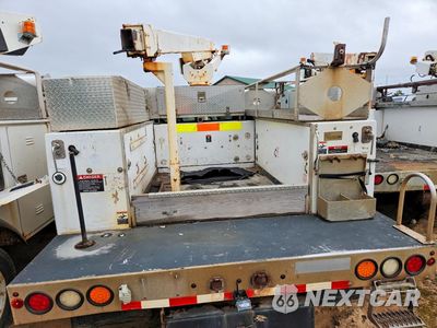 Zdjęcie 6 z 12 samochodu: 2015 FORD E150 BUCKET TRUCK VIN:1FDUF4HY9FEA16996 - miniatura