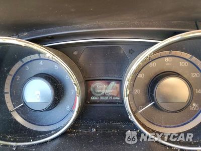 Zdjęcie 9 z 12 samochodu: 2011 HYUNDAI SONATA VIN:5NPEC4AC7BH255988 - miniatura