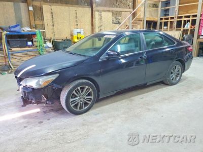 2015 TOYOTA CAMRY SE 4T1BF1FK7FU031295 - główne zdjęcie licytacji z USA - miniatura