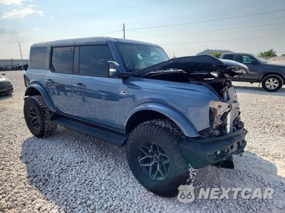 Czwarte zdjęcie samochodu z boku: 2025 FORD BRONCO OUTER BANKS VIN:1FMEE8BP4SLB67006 - miniatura