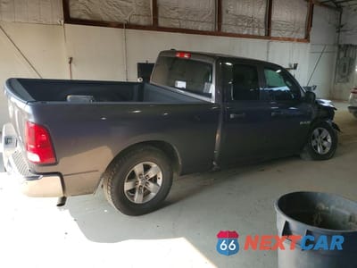 Trzecie zdjęcie samochodu z tyłu: 2019 RAM 1500 CLASSIC TRADESMAN VIN:1C6RR6FG8KS521292 - miniatura