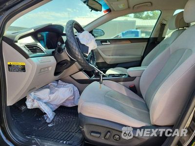 Zdjęcie 7 z 13 samochodu: 2017 HYUNDAI SONATA SPORT VIN:5NPE34AF2HH569860 - miniatura
