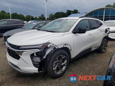 2025 CHEVROLET TRAX 1LT KL77LHEP5SC269927 - główne zdjęcie licytacji z USA - miniatura