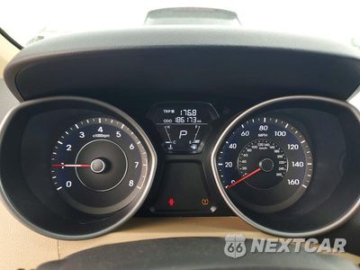 Zdjęcie 9 z 12 samochodu: 2013 HYUNDAI ELANTRA GLS VIN:5NPDH4AE8DH368964 - miniatura