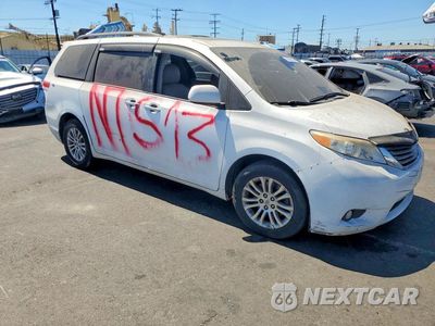 Czwarte zdjęcie samochodu z boku: 2011 TOYOTA SIENNA XLE 8-PASSENGER VIN:5TDYK3DC4BS054839 - miniatura