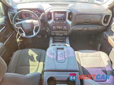 Zdjęcie 8 z 13 samochodu: 2019 CHEVROLET SILVERADO K1500 RST VIN:1GCUYEED8KZ191667 - miniatura