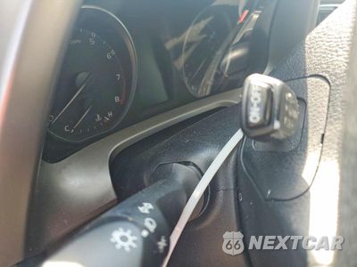 Zdjęcie 9 z 13 samochodu: 2017 TOYOTA RAV4 LE VIN:JTMZFREV2HJ719108 - miniatura