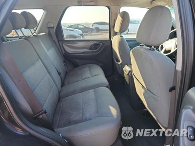 Zdjęcie 11 z 13 samochodu: 2005 FORD ESCAPE XLT VIN:1FMYU03195KB94319 - miniatura
