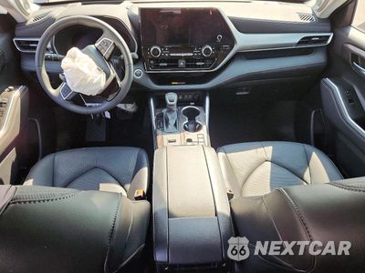 Zdjęcie 8 z 12 samochodu: 2026 TOYOTA HIGHLANDER HYBRID PLATINUM VIN:5TDEBRCH4TS700885 - miniatura