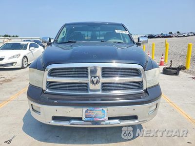 Piąte zdjęcie samochodu w środku: 2010 DODGE RAM 1500 VIN:1D7RB1CT1AS139157 - miniatura