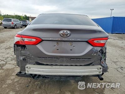 Zdjęcie 6 z 13 samochodu: 2018 TOYOTA CAMRY LE VIN:4T1B11HK8JU141261 - miniatura