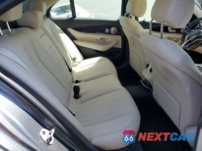 Zdjęcie 10 z 12 samochodu: 2021 MERCEDES-BENZ E 450 4MATIC VIN:W1KZF5KB4MA908569 - miniatura