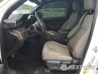 Zdjęcie 7 z 12 samochodu: 2024 TOYOTA TACOMA SR5 VIN:3TMLB5JN5RM050675 - miniatura