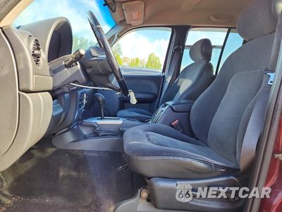 Zdjęcie 7 z 12 samochodu: 2002 JEEP LIBERTY LIMITED VIN:1J4GL58KX2W270341 - miniatura