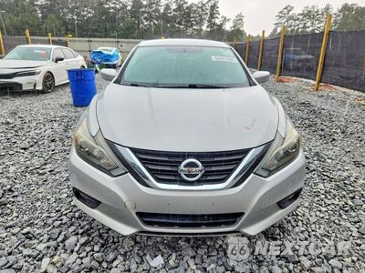 Piąte zdjęcie samochodu w środku: 2017 NISSAN ALTIMA 2.5 SR VIN:1N4AL3AP8HC155775 - miniatura