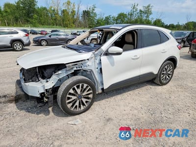 2020 FORD ESCAPE TITANIUM 1FMCU9J93LUA27270 - główne zdjęcie licytacji z USA - miniatura