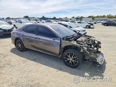 Czwarte zdjęcie samochodu z boku: 2022 TOYOTA CAMRY SE VIN:4T1G11AK0NU680544 - miniatura